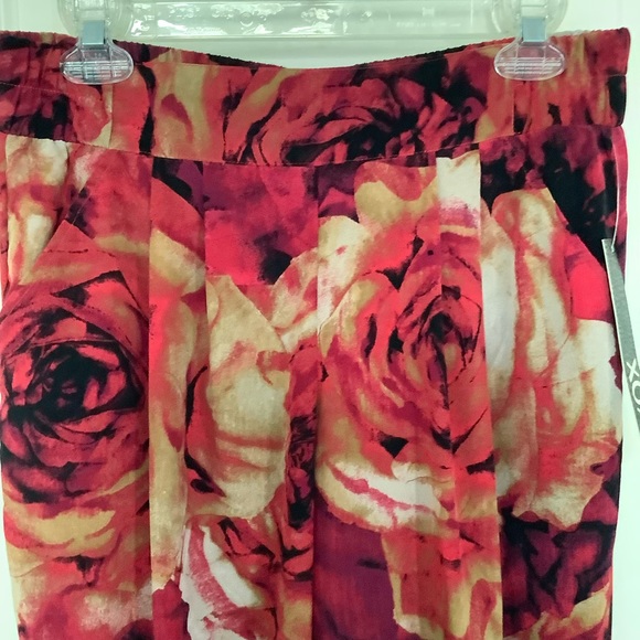 NWT XOXO Multicolor Floral Print Pants Size Medium Ruched Ankles - Picture 2 of 9